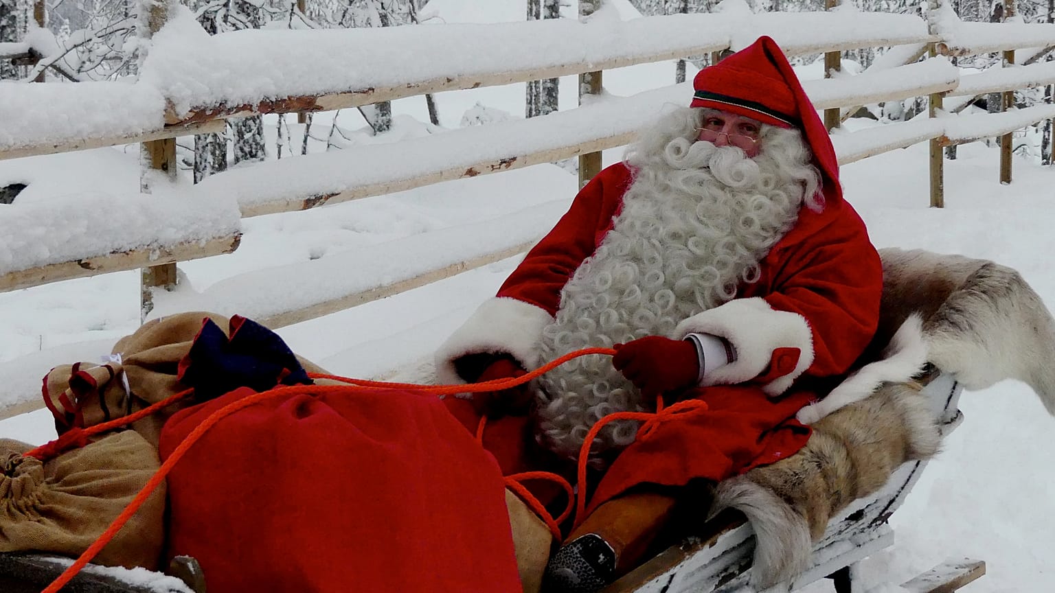 Papá Noel se prepara para su clásico periplo navideño