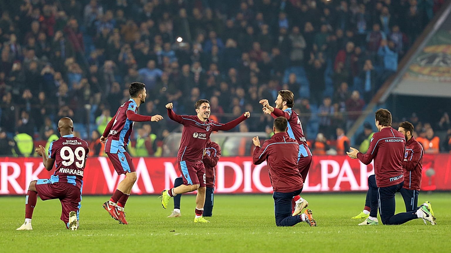 Derbilerde boyun eğmeyen Trabzonspor son 8 yılın en iyi pozisyonunda 
