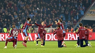 Derbilerde boyun eğmeyen Trabzonspor son 8 yılın en iyi pozisyonunda 