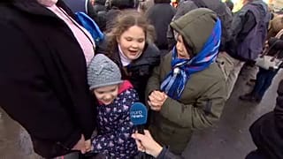 Karácsonyi ételosztás a Blaha Lujza téren