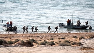 İran'dan ABD'ye: Karşılık vermeye hazırız, ABD donanması bizi korkutmuyor