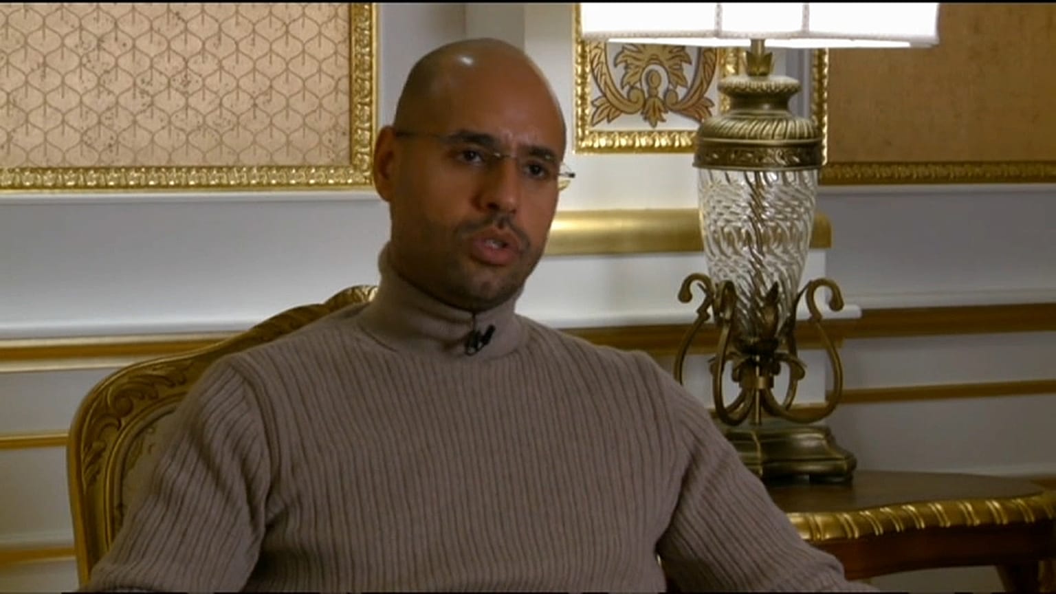 Filho de Kaddafi é o preferido da Rússia para futuro da Líbia