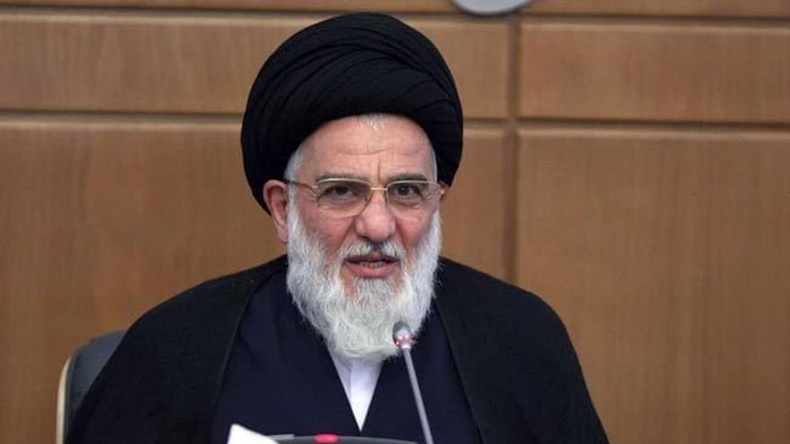 İran’ın önde gelen din adamlarından Mahmud Şahrudi hayatını kaybetti
