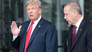 بعد قرار الانسحاب.. دعوة من أردوغان إلى ترامب لزيارة تركيا في العام 2019