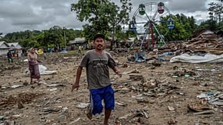 Falso alarme de novo tsunami assusta indonésios