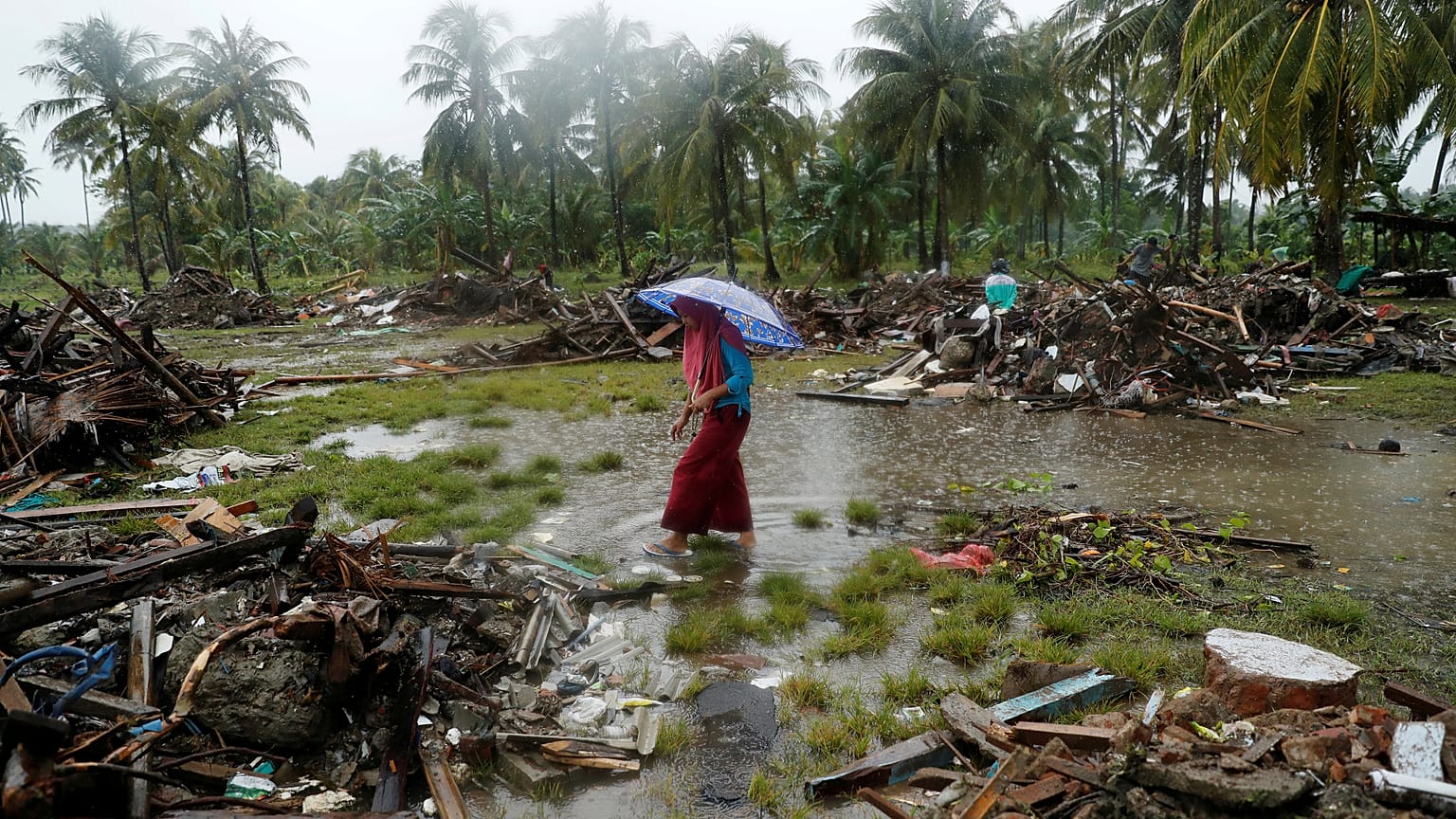 Tsunami en Indonésie : la crainte d'une crise sanitaire