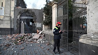 Sismo abala Sicília a curta distância do vulcão Etna