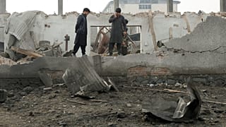 Taliban'ın bomba yüklediği araç kendi militanlarını öldürdü