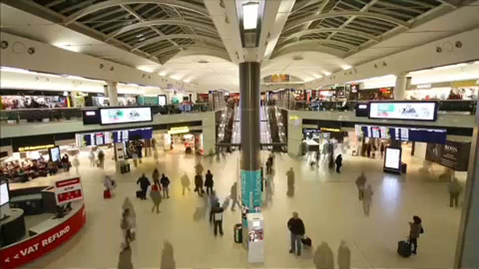 Többségi tulajdont szerez a Gatwick reptérben a francia Vinci