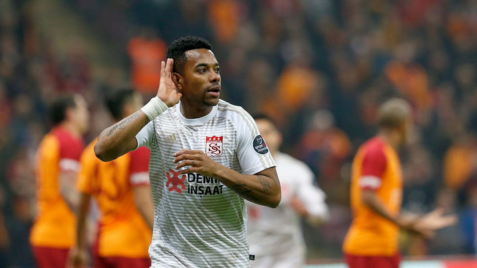 Devre arası transfer döneminde ilk bomba lider Medipol Başakşehir'den