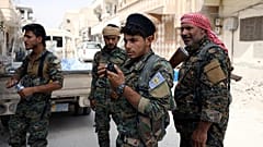أكراد سوريا يناشدون روسيا والأسد حماية الحدود من هجوم تركي محتمل