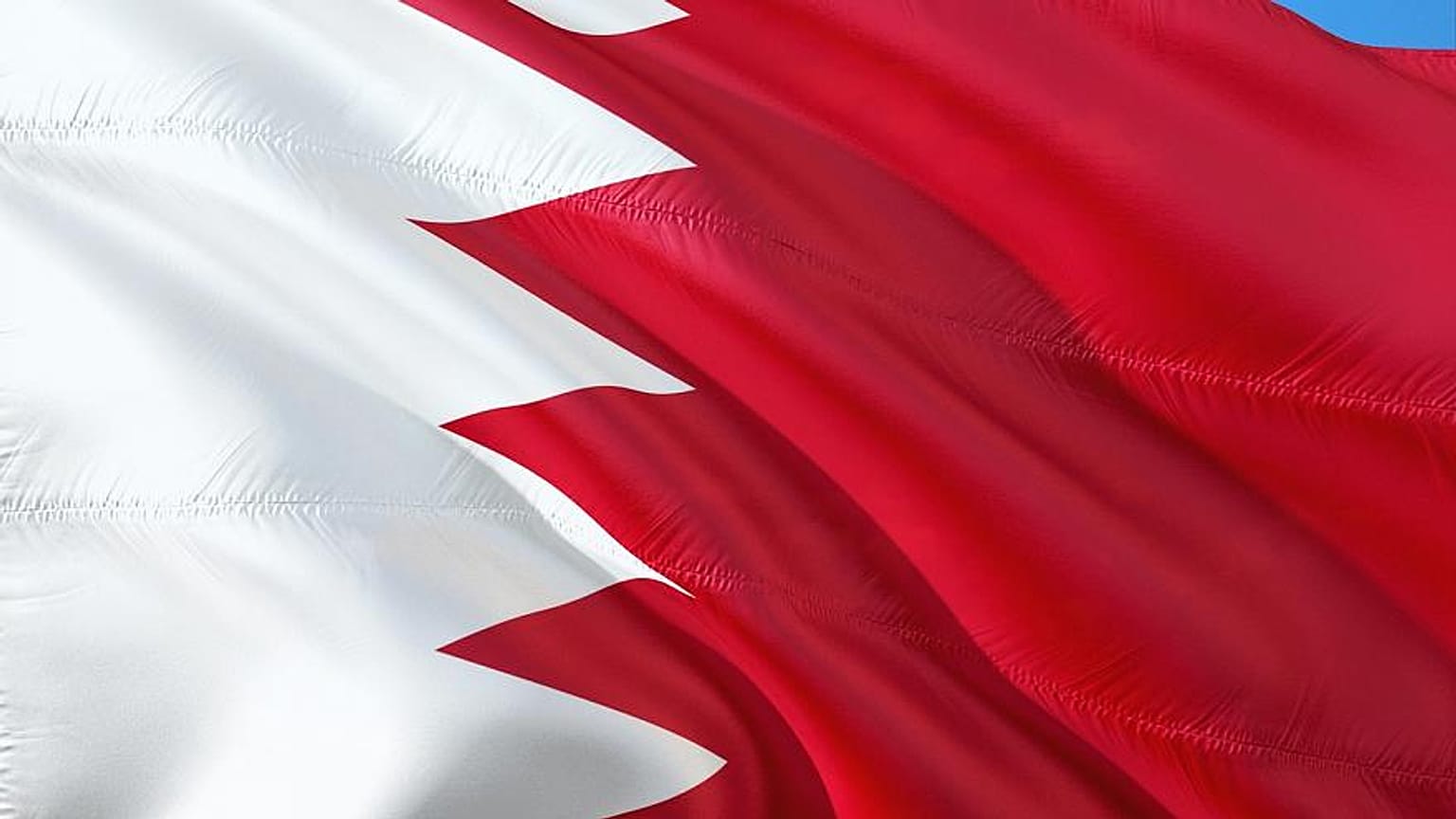البحرين تؤكد استمرار عمل سفارتها في سوريا
