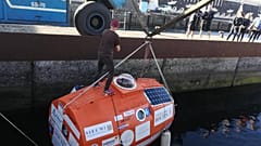 The capsule is 3m long and 2.10m wide