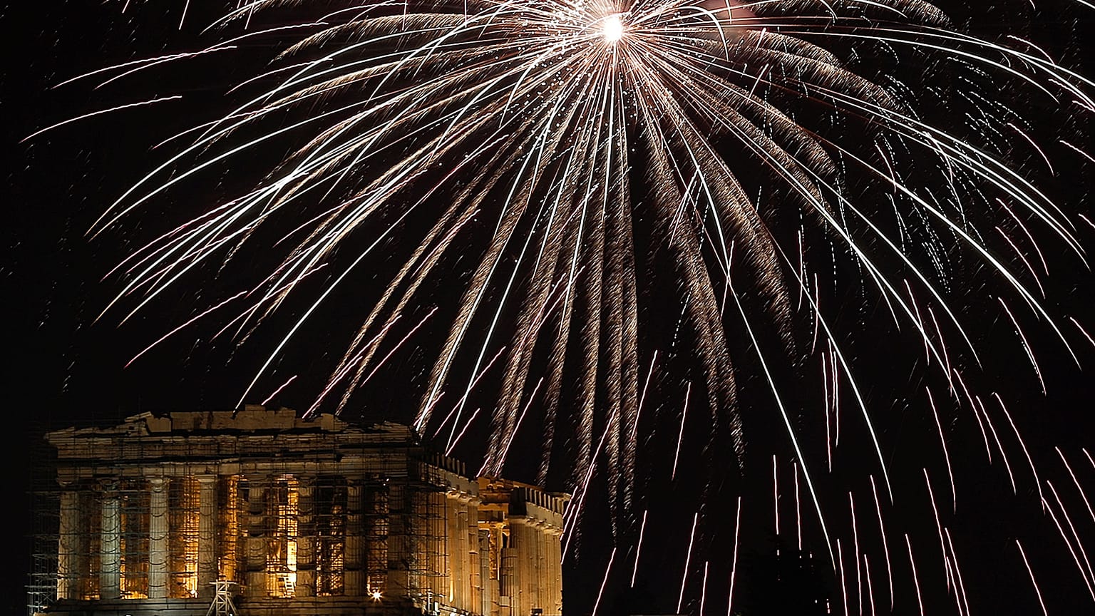 Nouvel An : des feux d'artifice à travers le monde pour fêter 2019