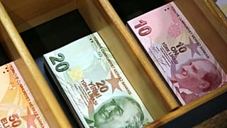 تبعات توافق تلفنی ترامپ و اردوغان: رشد ارزش لیر و بهبود چشم‌انداز اقتصاد ترکیه