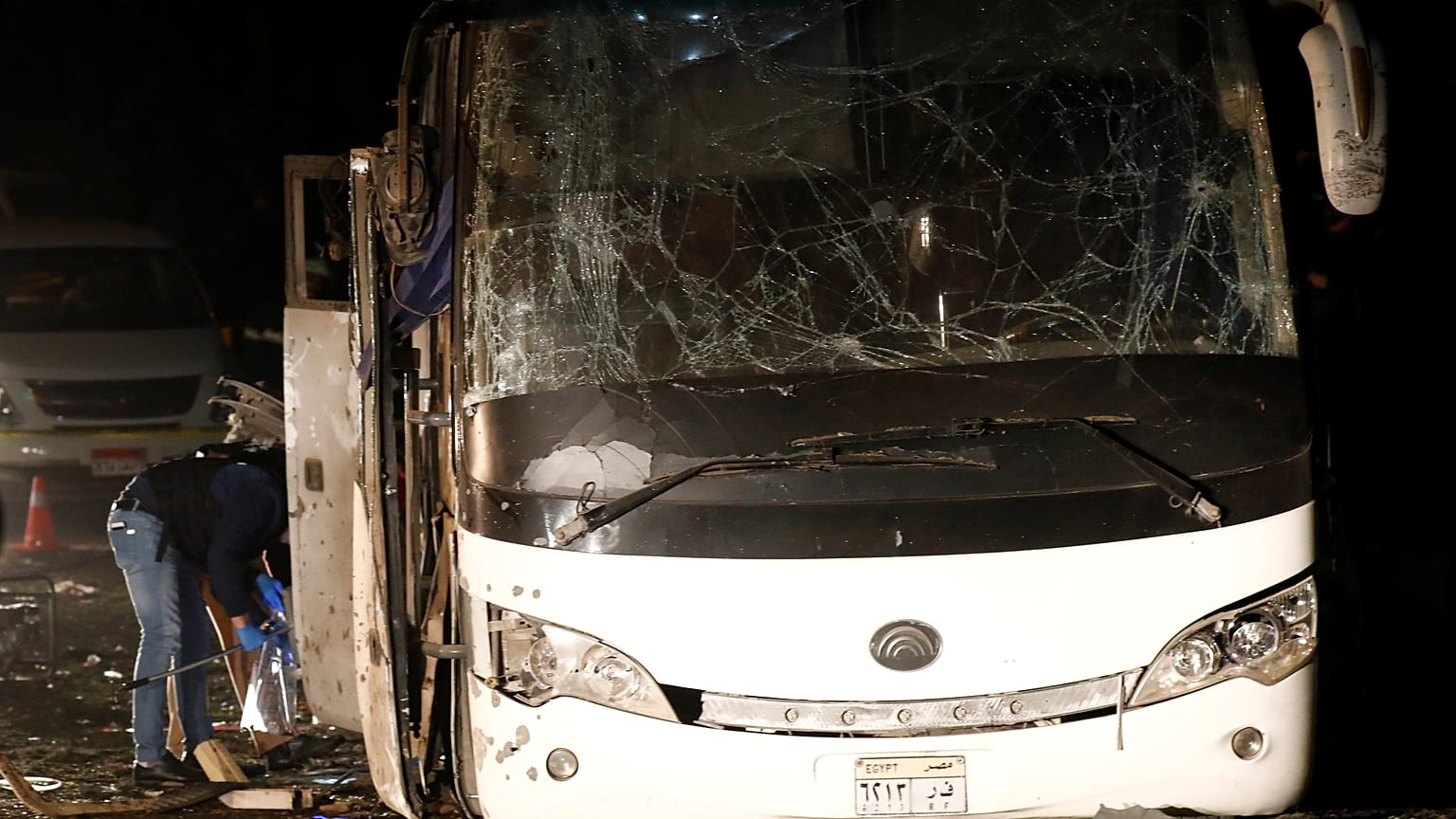 Ataque contra autocarro de turistas no Cairo provoca vários mortos
