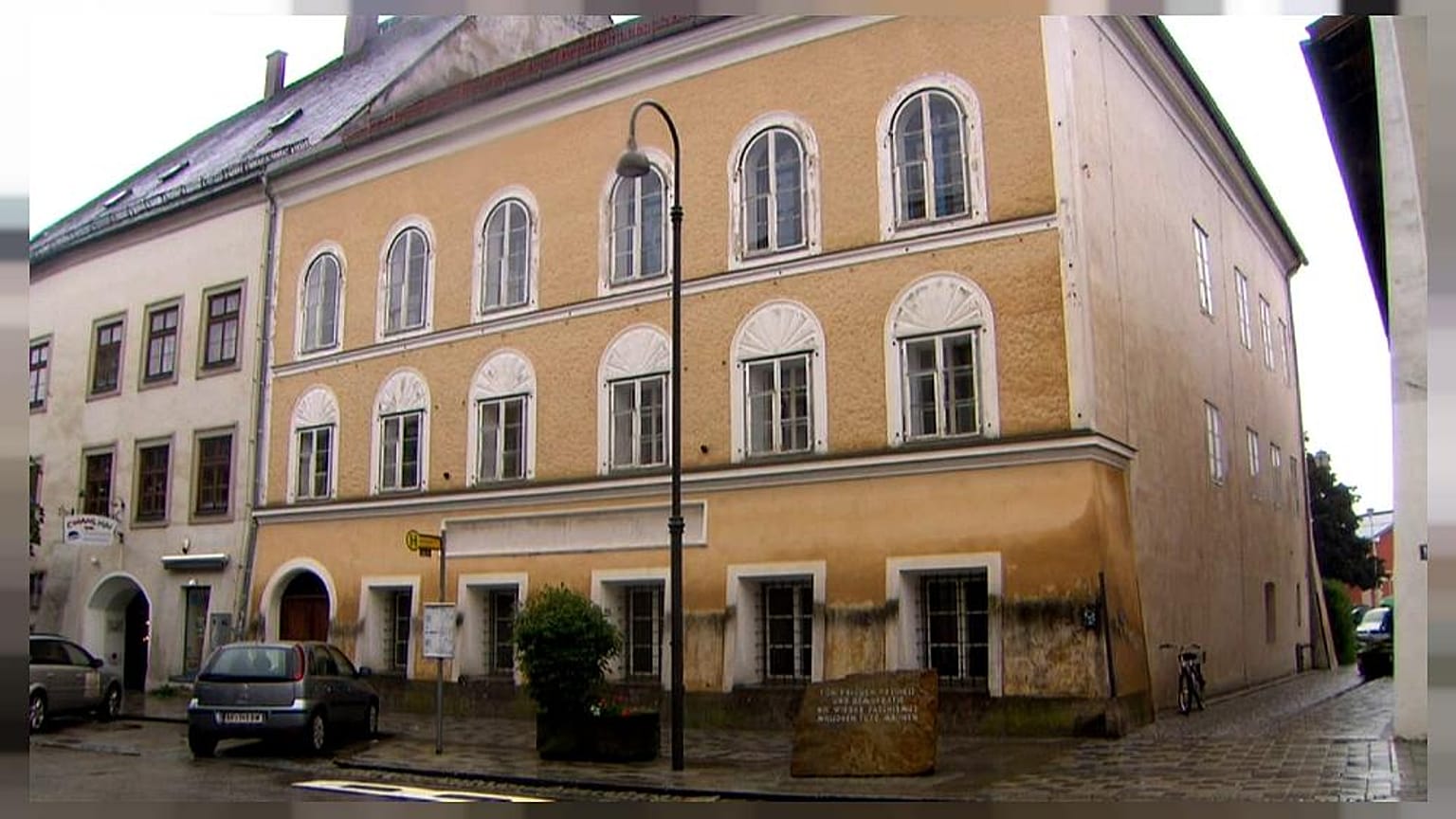 Streit um Hitlers Geburtshaus: Ex-Besitzerin will 1,5 Millionen