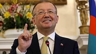 مسؤول روسي: موسكو ولندن تبدآن إعادة الدبلوماسيين الشهر المقبل
