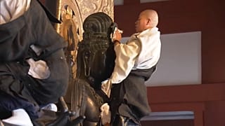 Japonya'da Yakushiji Tapınağı'nın geleneksel temizliği yapıldı 