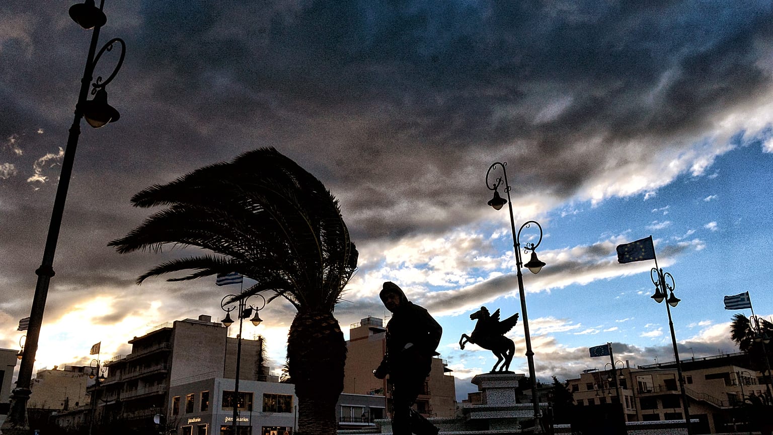 Έκτακτο δελτίο επιδείνωσης καιρού για την Πρωτοχρονιά
