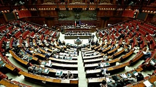 Italy's parliament approves 2019 budget in confidence vote