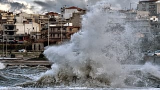 «Ραφαήλ» και «Σοφία»: Έρχονται δύο διαδοχικά έντονα κύματα κακοκαιρίας