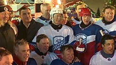 Владимир Путин сыграл в хоккей на Красной площади