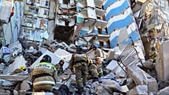 Взрыв в жилом доме в Магнитогорске, есть жертвы