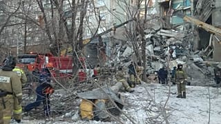 Gázrobbanás miatt összedőlt egy épület Oroszországban