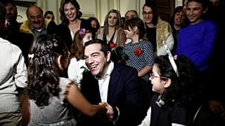 Πρωτοχρονιάτικα κάλαντα: Μήνυμα Τσίπρα για εκλογές τον Οκτώβριο