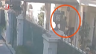 Βίντεο σοκ: Μεταφέρουν βαλίτσες με τα λείψανα του Κασόγκι