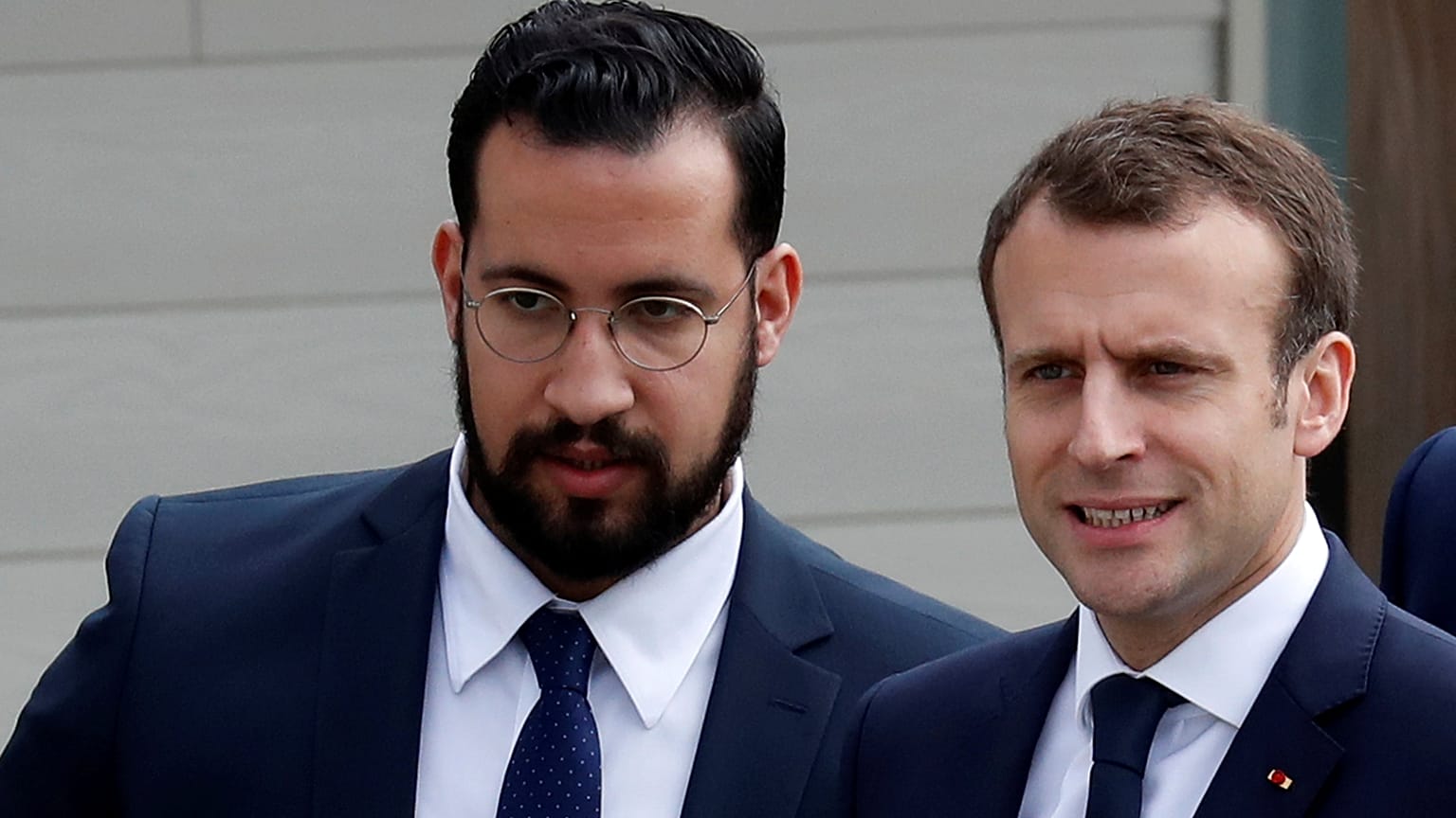 Benalla, le "sparadrap" dont Macron n'arrive pas à se débarrasser