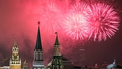Фото и видео: новогодние гулянья в разных уголках планеты 