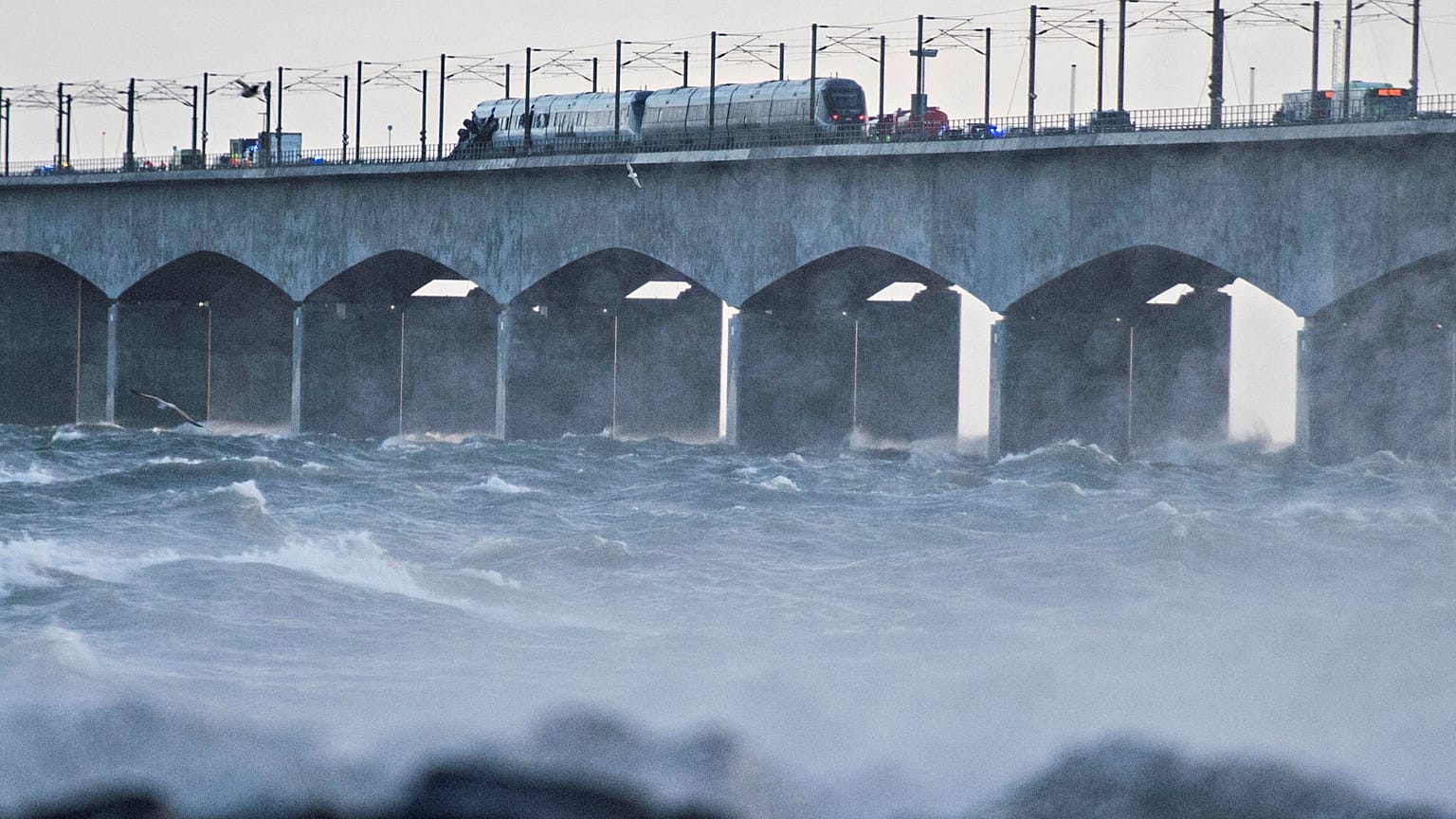 DIe Storebæltbrücke in Dänemark nach dem Unglück.