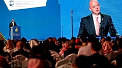 إنفانتينو: نبحث توسيع كأس العالم في قطر 2022 لتضم 48 منتخبا