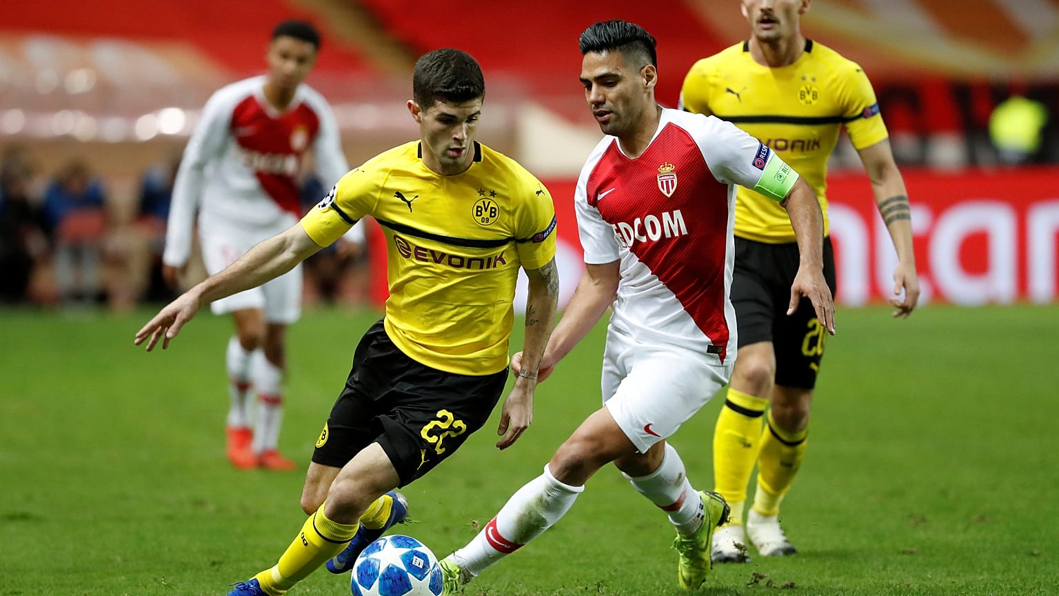 Le prodige Christian Pulisic signe à Chelsea