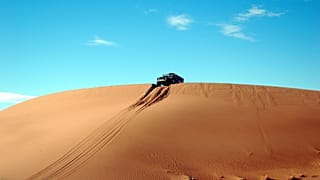 عيسى الدوسري يتوج بطلا لرالي حائل الدولي في السعودية للمرة الثانية