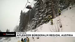 Спасение застрявших на подъёмнике лыжников