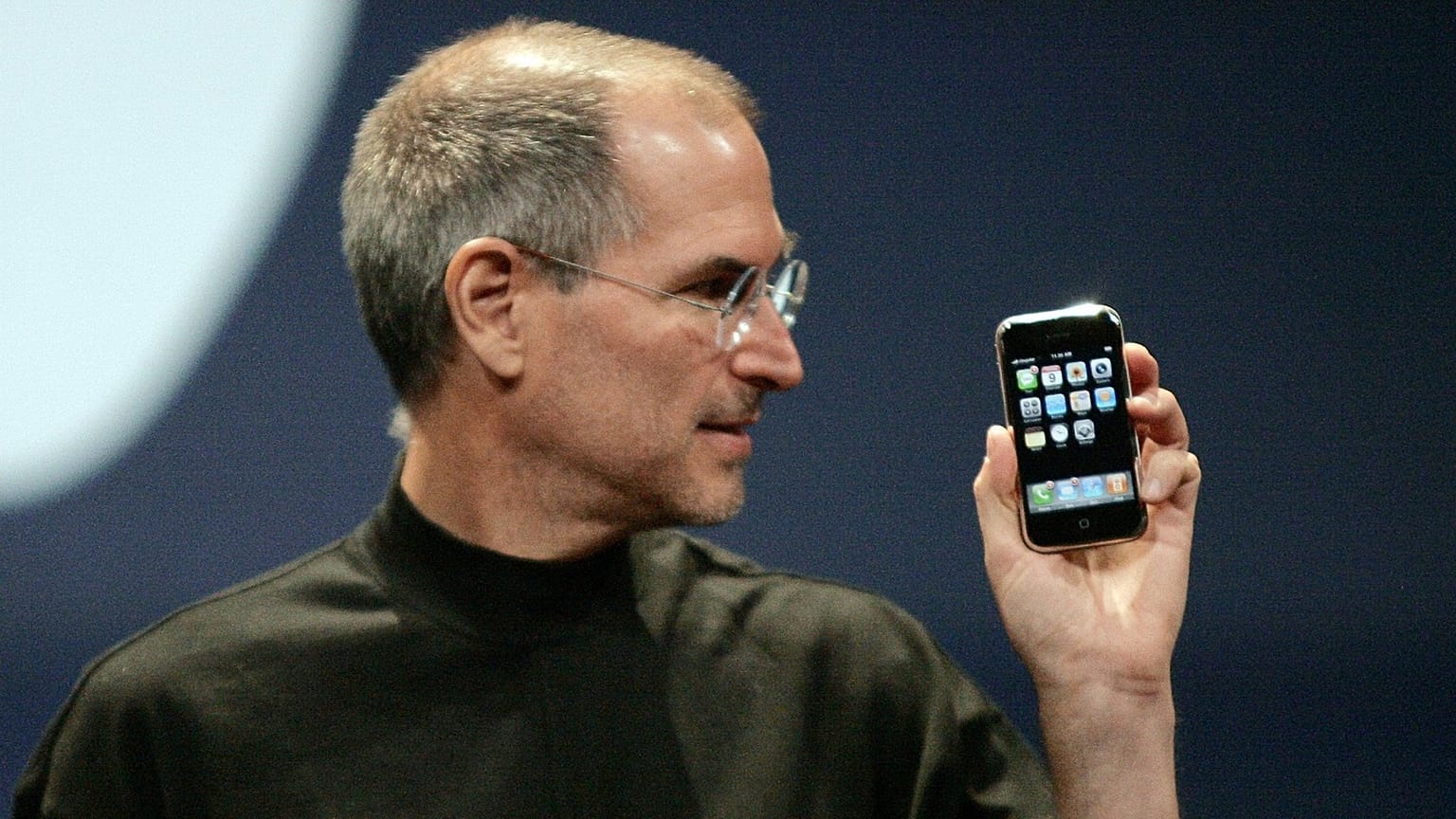 iPhone'un yüksek fiyat stratejisi Apple'a pahalıya mal oluyor   