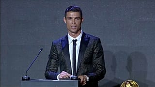 شاهد: رونالدو أفضل لاعب في العالم في حفل غلوب سوكر في دبي
