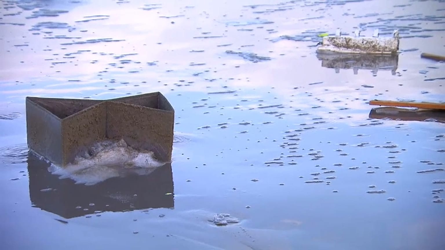 Hazardous container cleanup continues on Frisian coast