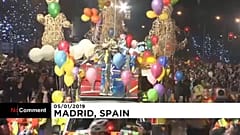 Végigvonultak a "Háromkirályok" Madrid utcáin 