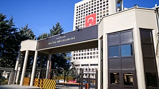 Vatandaş Hazine’ye güvenmiyor mu?