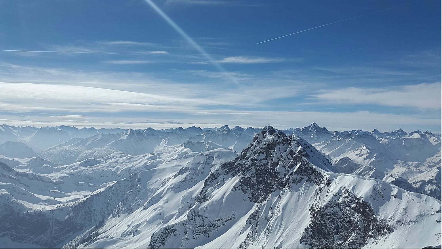 Avalanche warnings issued across Alps region after deadly weekend