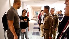 Saudische Frau bekommt internationale Hilfe 