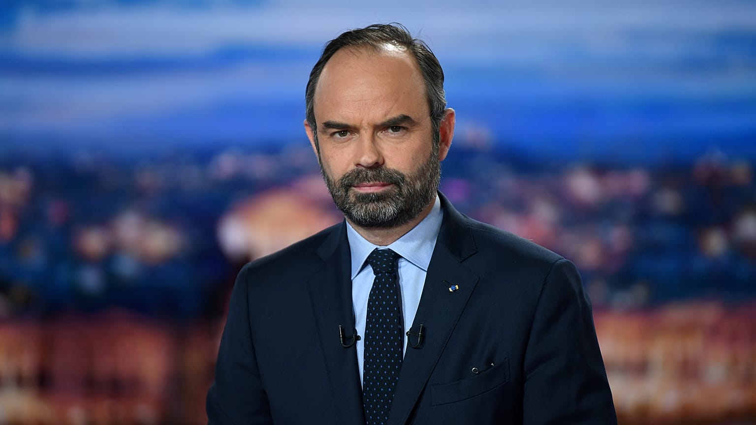 Fransa'da izinsiz gösteriler ve şiddet olayları cezalandırılacak
