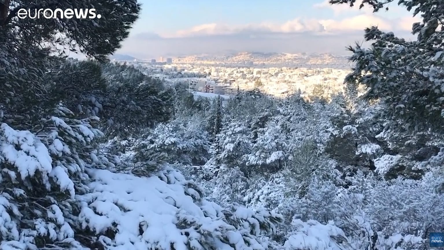 Χιόνια στην Αθήνα με τη ματιά του euronews