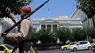 Συνάντηση Κατρούγκαλου - Πάιατ με φόντο τις Πρέσπες