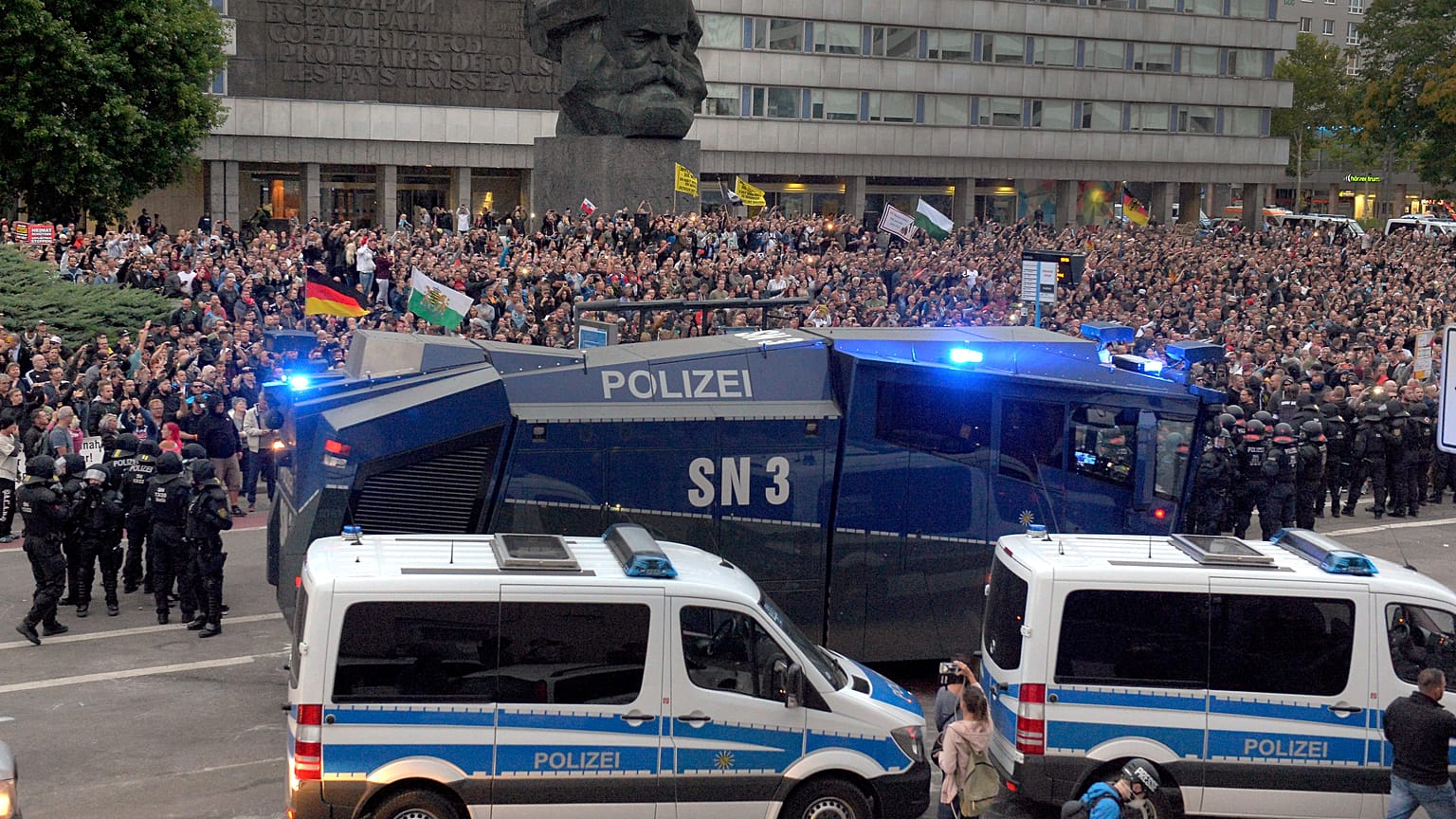 ألمانيا تتهم سورياً بالقتل غير العمد في حادث طعن مدينة كيمنتس