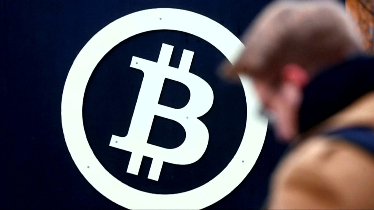 في فرنسا .. متاجر التبغ تفتح أبوابها للبيتكوين 